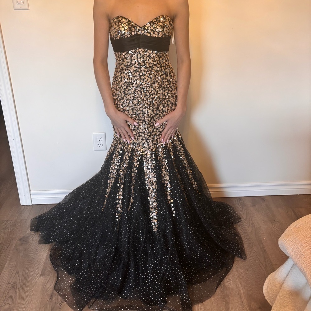 Tiffany Designs- Stunning Black and gold sequinned dress